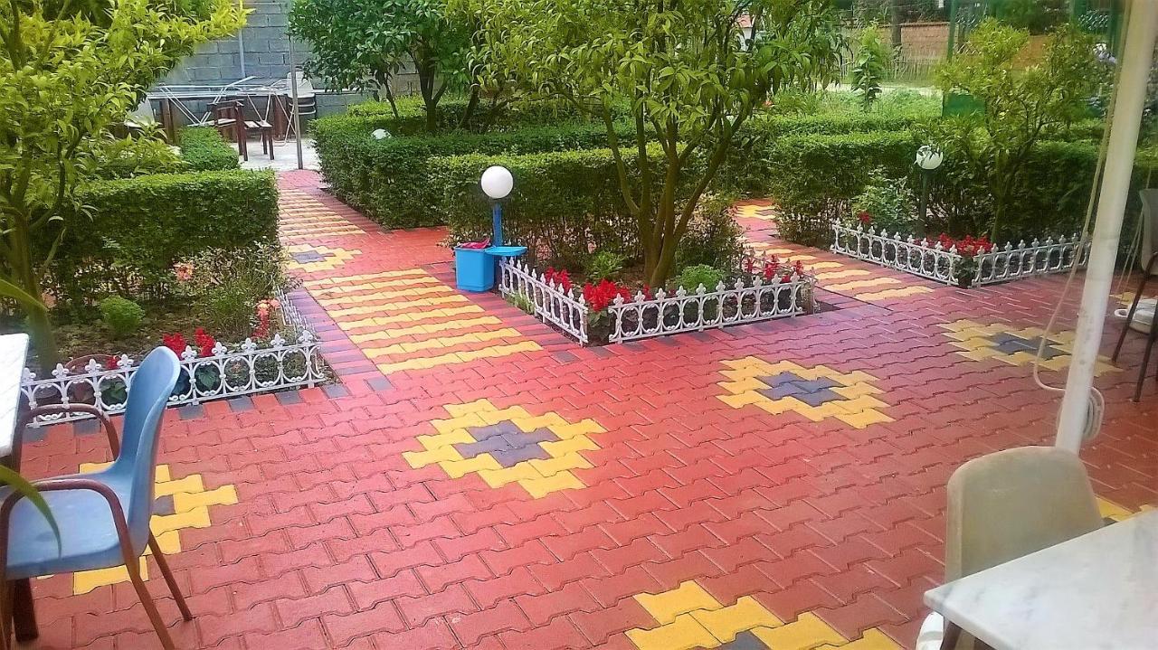 Vila Flamuri Golem  Esterno foto