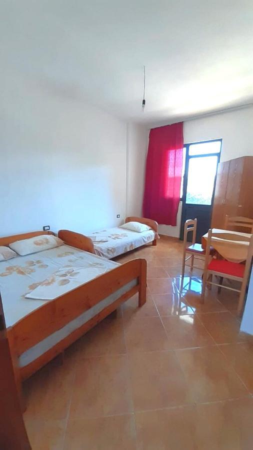 Vila Flamuri Golem  Esterno foto